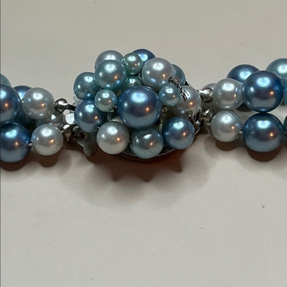 Vintage Pastel Blue 3 strand Pearl Necklace Made in Japan - Picture 7 of 8